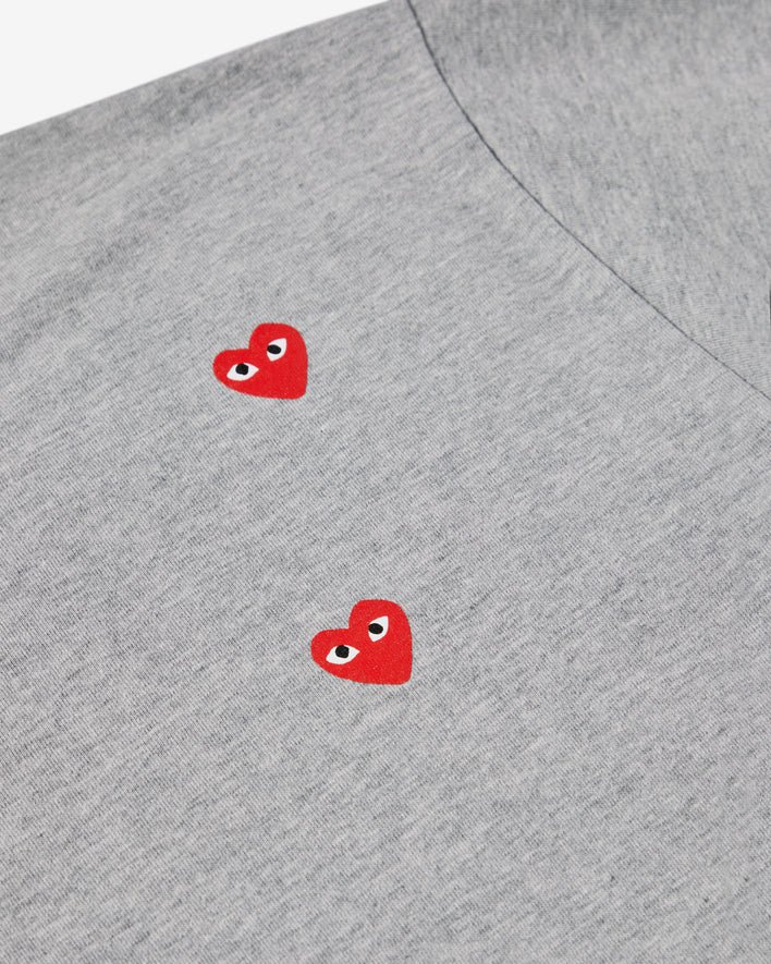 t-shirt gris play multi red heart logo